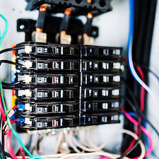 Bayou-St-John-Mid-City-Area-Electrician-Licensed-in-New-Orleans-Repairs-Old-Wiring-for-Homeowners 0