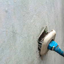 Best-Electrician-New-Orleans-Providing-Circuit-Breaker-Repair-in-the-Central-City-Neighborhood 0