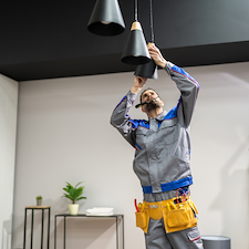 Mid-City-New-Orleans-Electrician-Specializes-in-Flickering-and-Dim-Light-Repair 1