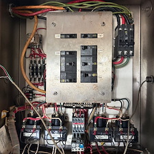 New-Orleans-Electrician-Providing-Homeowners-In-The-Garden-District-With-Superior-Electrical-Panel-Upgrades 0