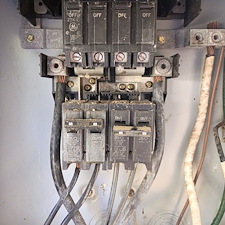 Professional-Licensed-Electrician-Providing-Safe-Electrical-Repair-in-Old-Metairie-Metairie-LA 0